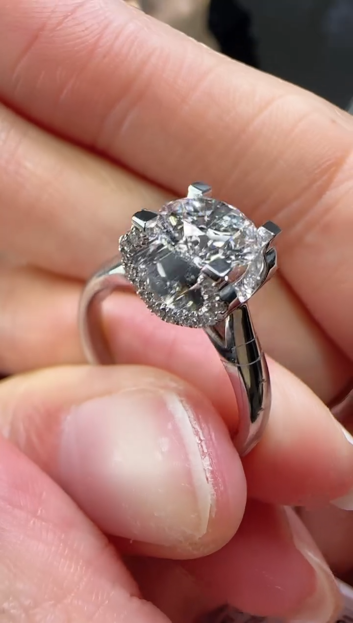 【闪购商品】实验室培育钻石铂Pt950镶嵌1.5克拉牛头四爪