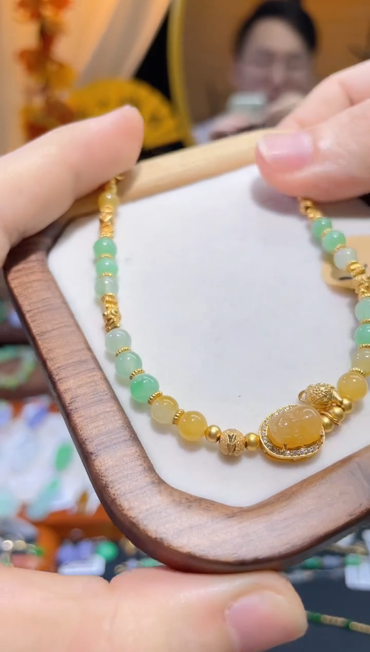 颈饰未镶嵌翡翠假一赔三