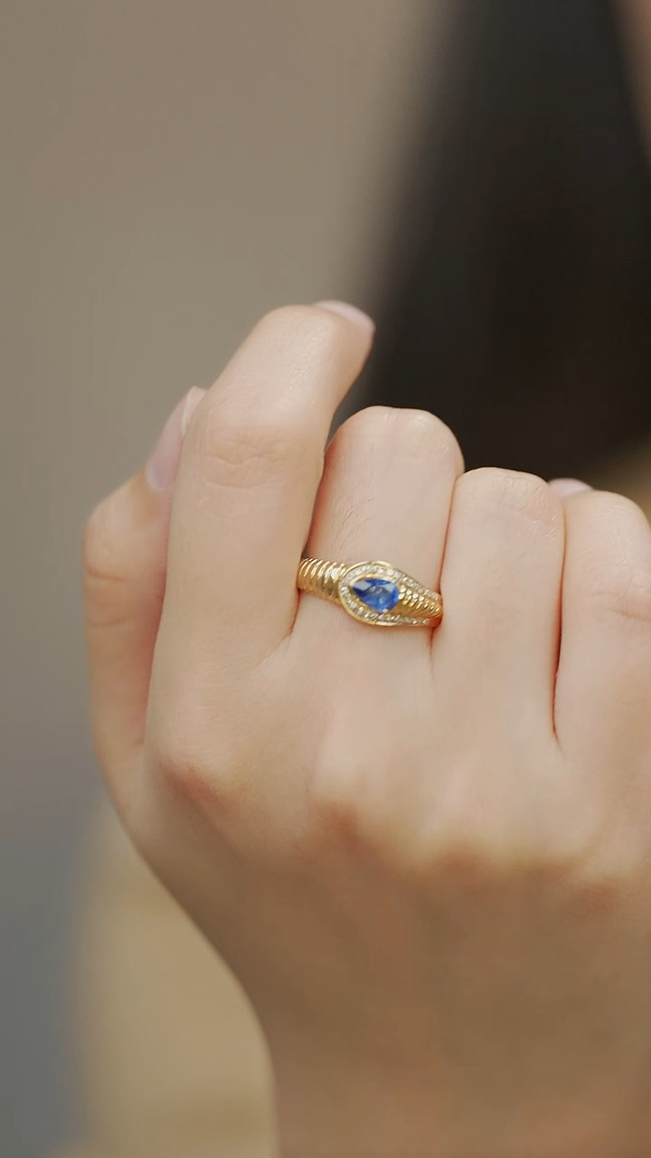 【闪购商品】祖母绿戒指18K金镶嵌0.53ct