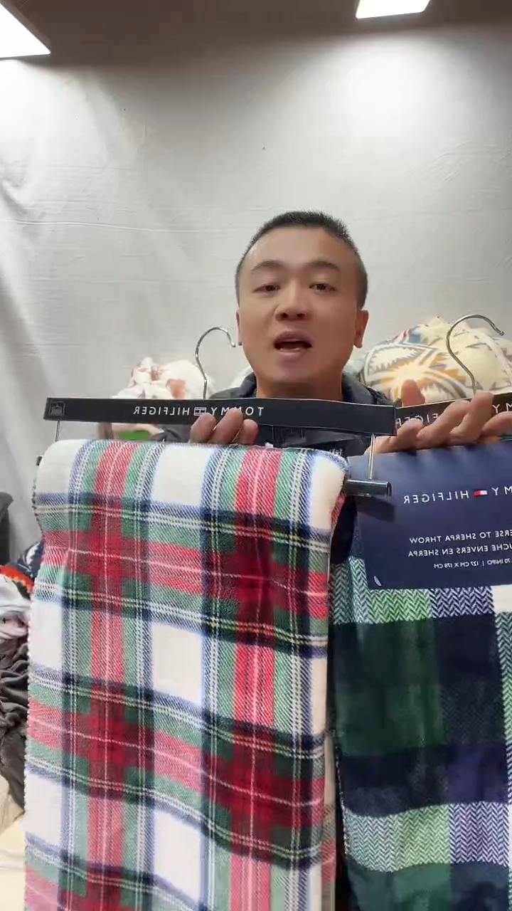 聚酯纤维1.3*1.8格子随机