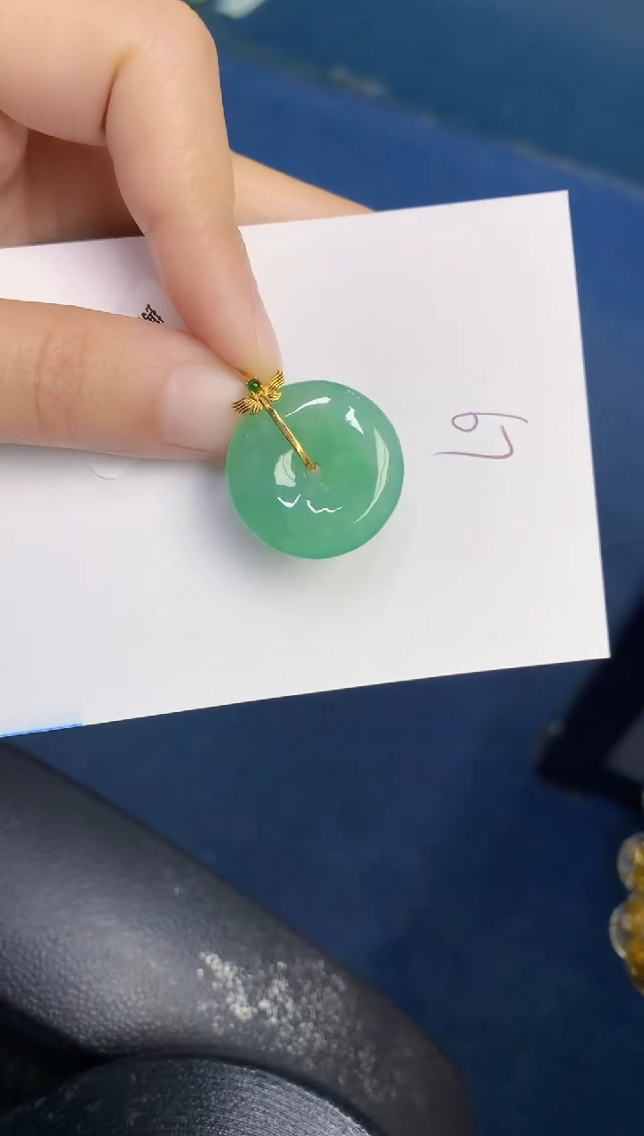 【闪购商品】翡翠颈饰18K金镶嵌000000000