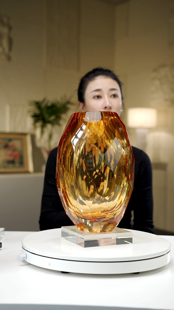 手工艺品琉璃琥珀色切面花瓶