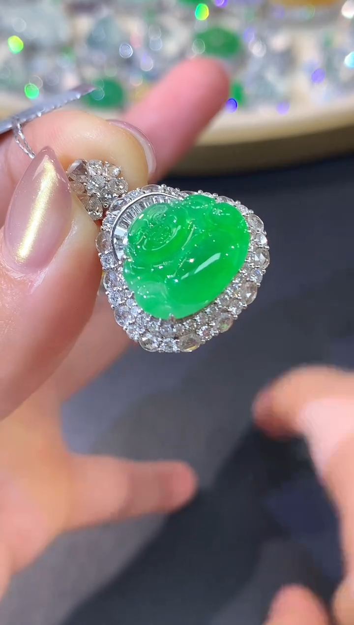 吊坠(不含链)18K金镶嵌翡翠Q167|55000