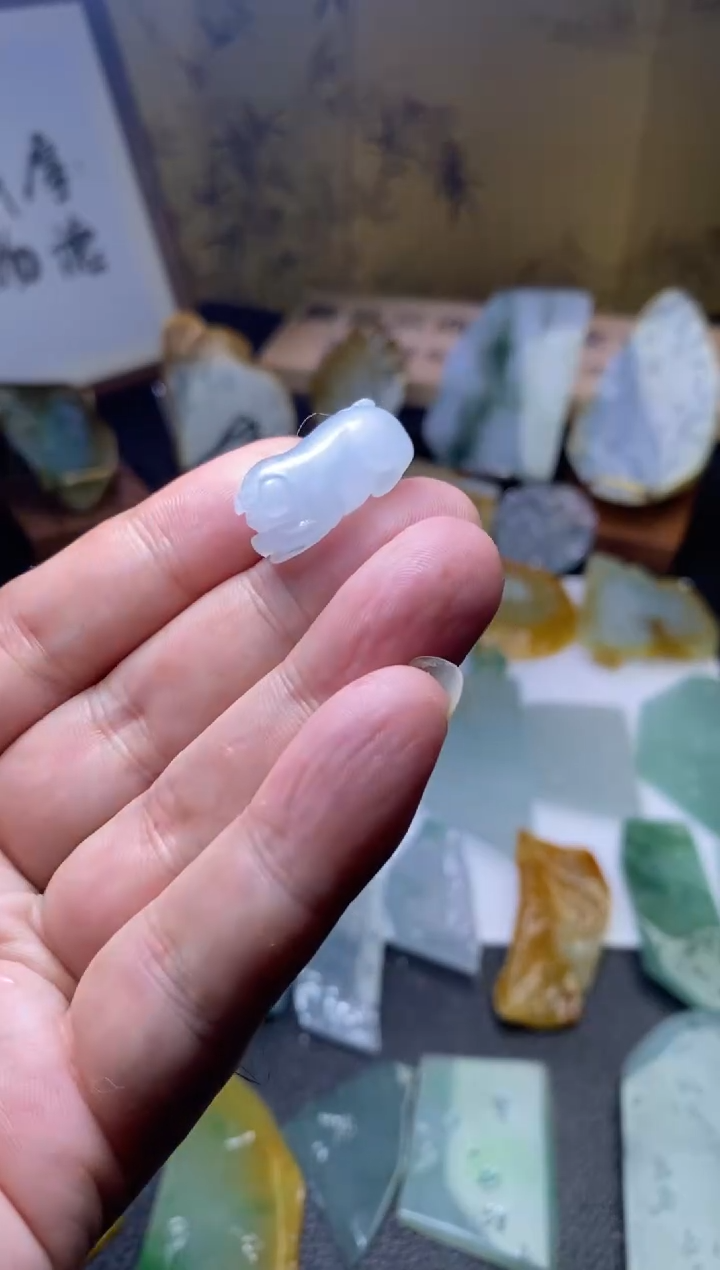 未镶嵌定制翡翠翡翠