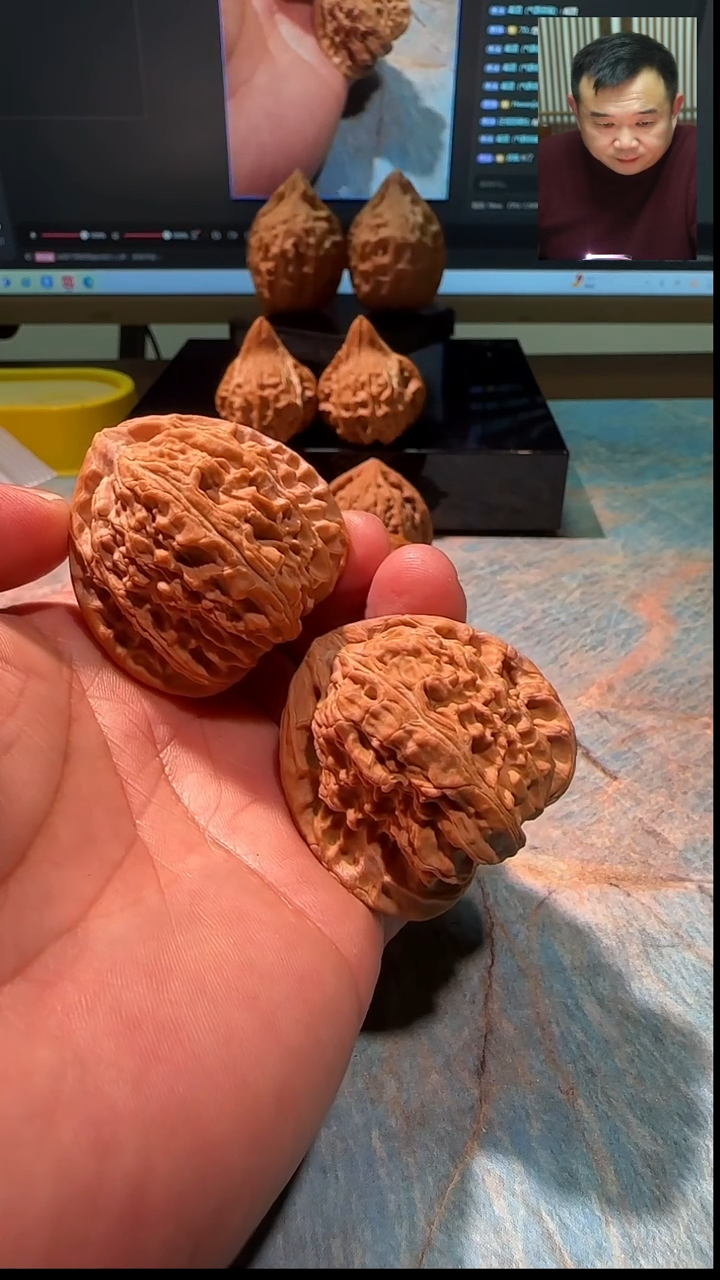 吊坠文玩核桃霸****）三角白