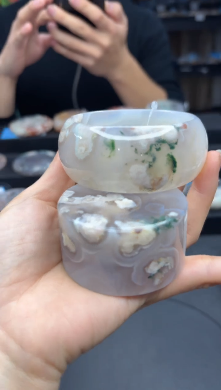 【闪购商品】石英质玉手镯未镶嵌786（59圈贈送鐲心）