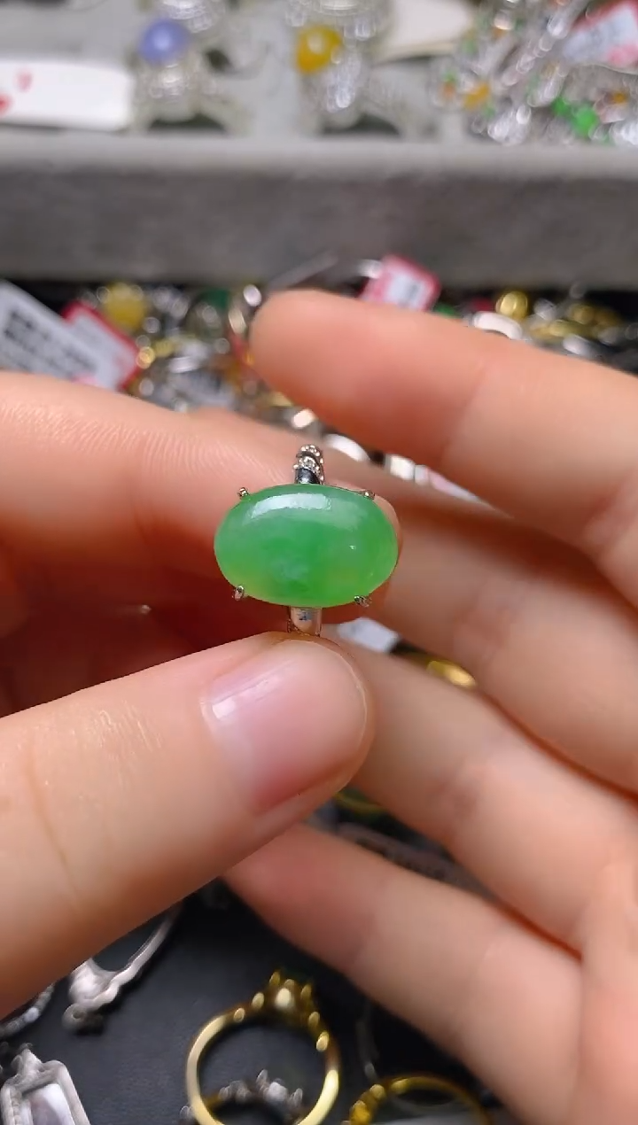 银S925镶嵌戒指翡翠百内无证书