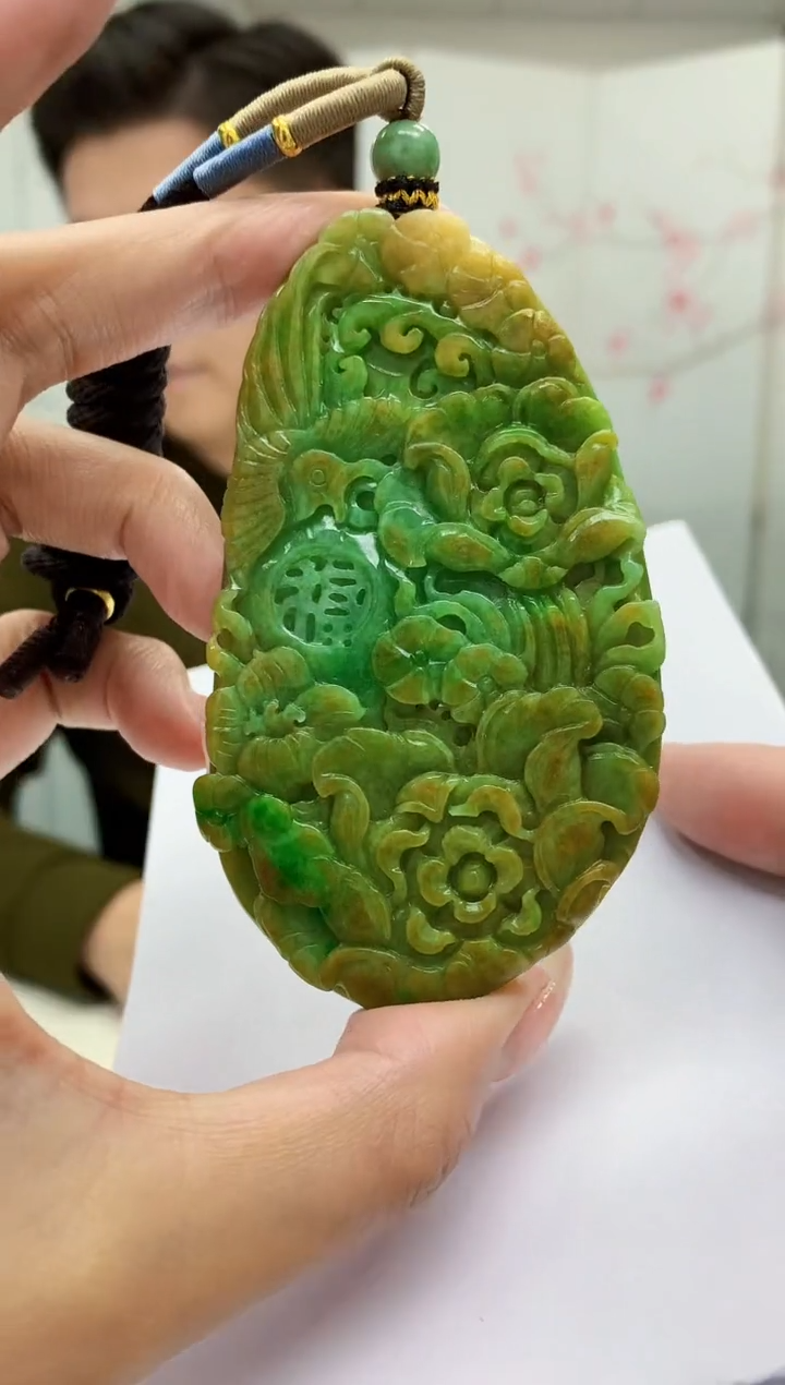 【闪购商品】定制翡翠未镶嵌4917MM-毛货挂件119