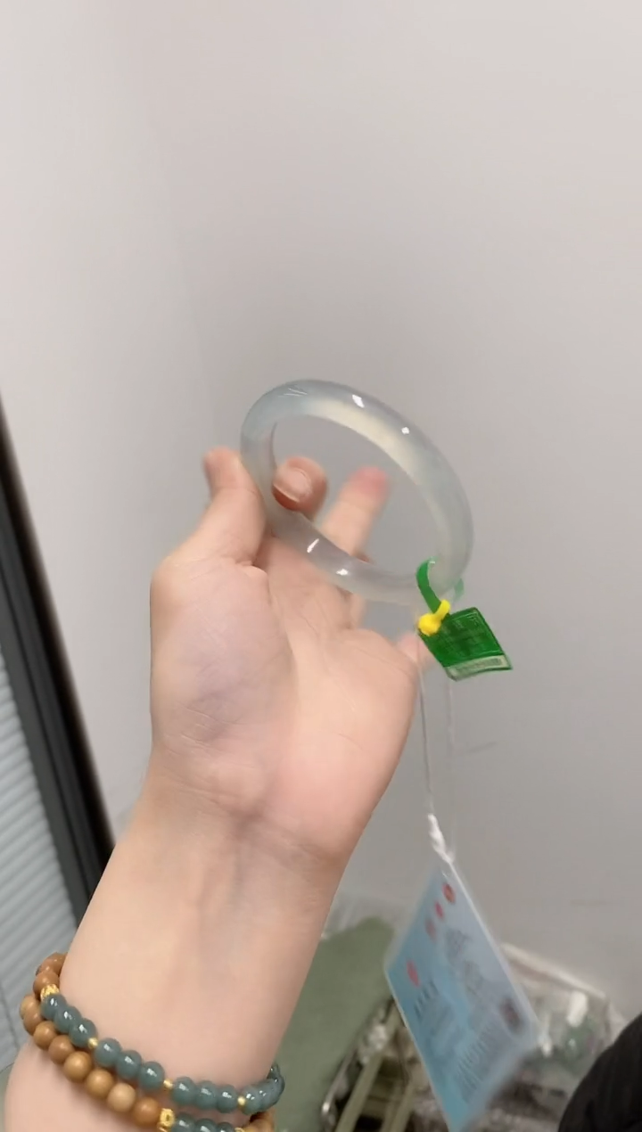 【闪购商品】玛瑙/玉髓手镯未镶嵌59-60圈