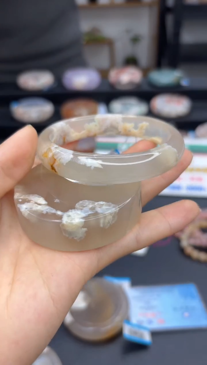 【闪购商品】石英质玉手镯未镶嵌A1450(59圈赠送镯心)