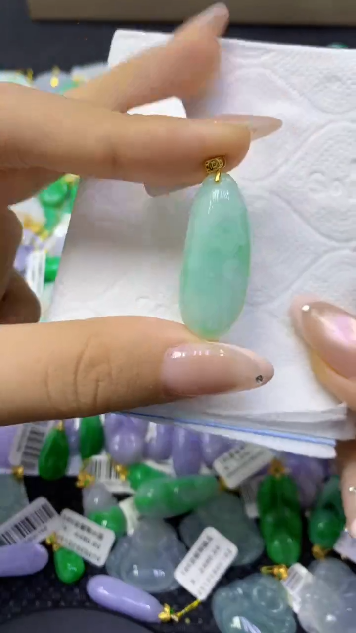 颈饰未镶嵌翡翠天然缅甸翡翠A货