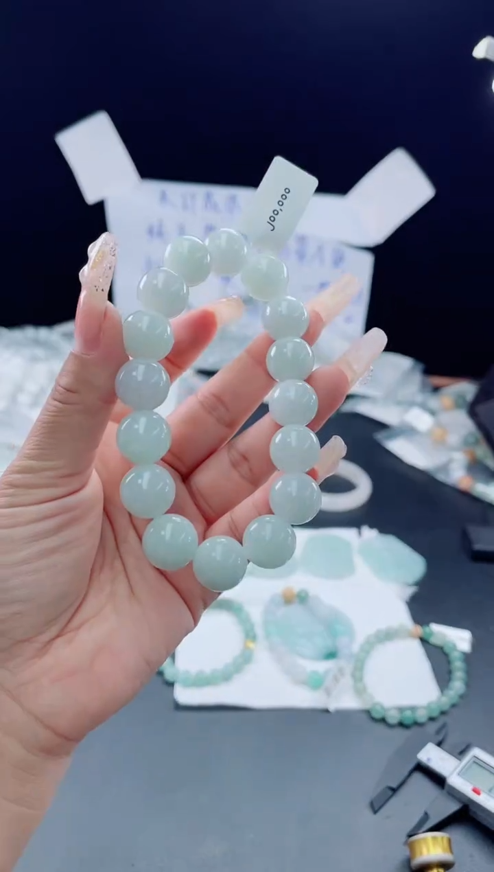 未镶嵌定制翡翠珠串