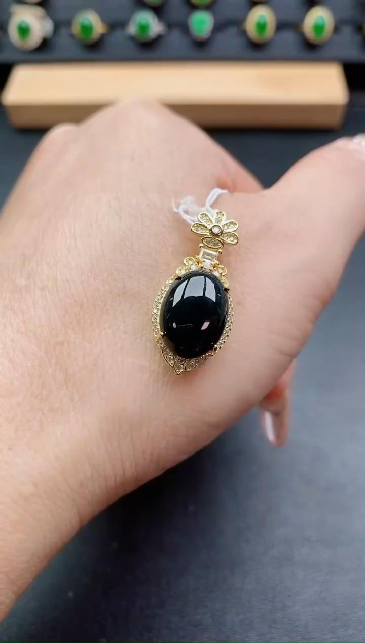 吊坠(赠链)银S925镶嵌翡翠1