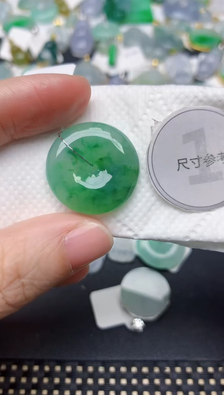 颈饰未镶嵌翡翠天然缅甸A货翡翠