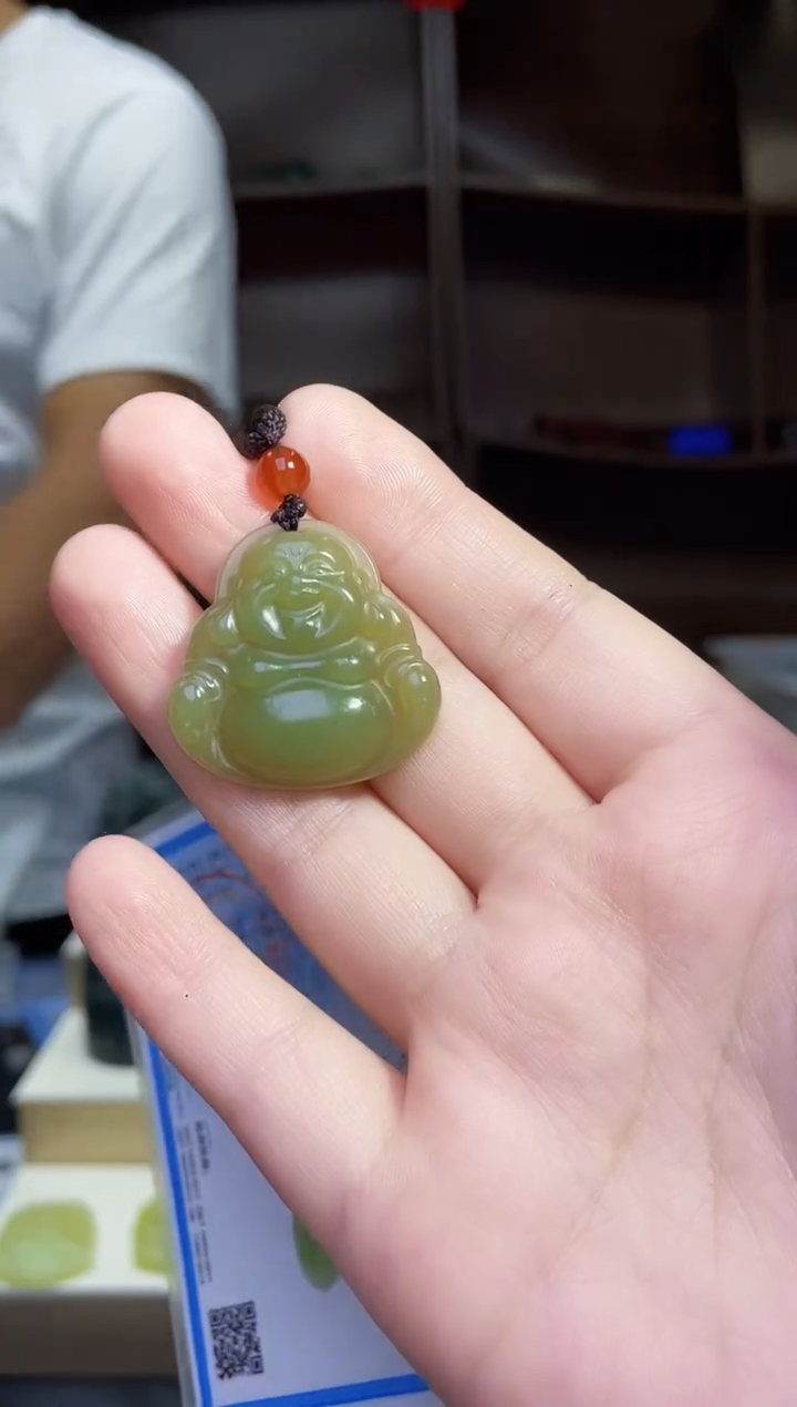 和田玉未镶嵌颈饰1