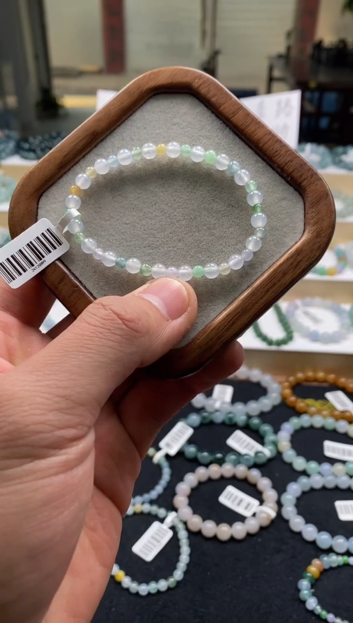 【闪购商品】翡翠手链未镶嵌天然A货翡翠