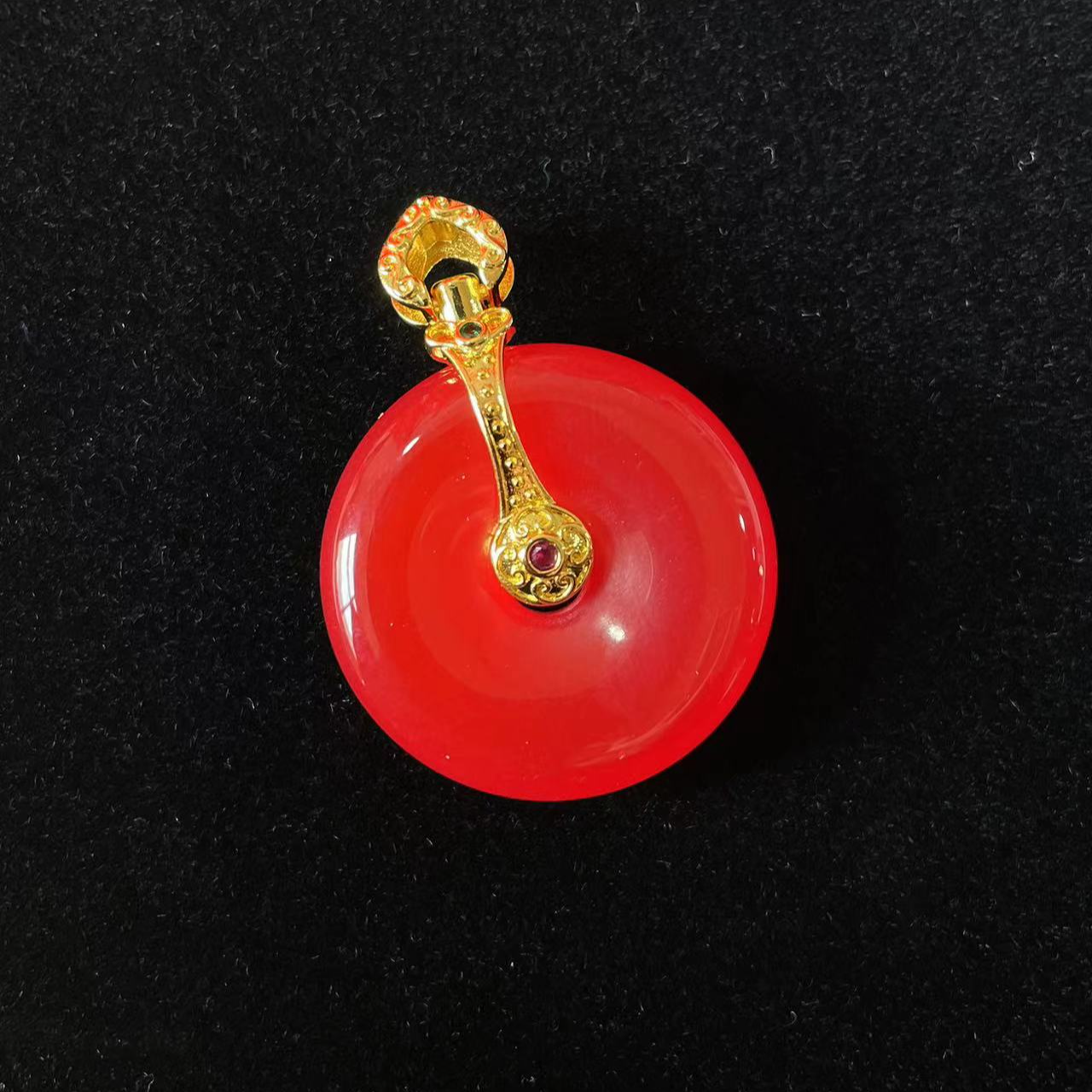 精选冰底红景天爱心镶嵌平安扣玛瑙吊坠优雅气质百搭款