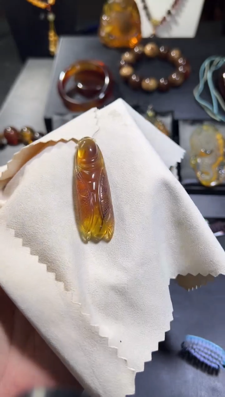 【闪购商品】琥珀颈饰未镶嵌34