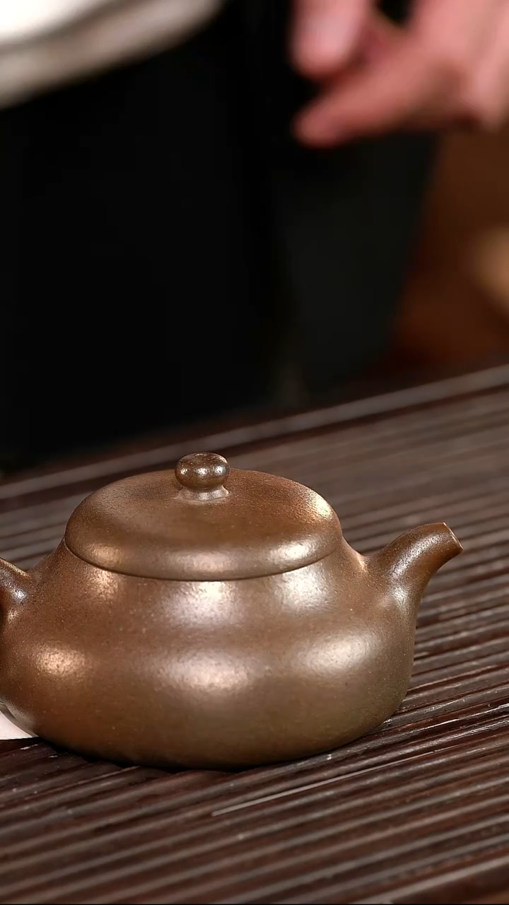 茶壶紫砂平底君德-钟岚