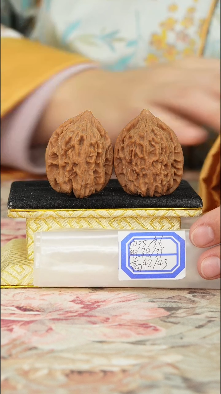 【闪购商品】文玩核桃把件鸡心有修