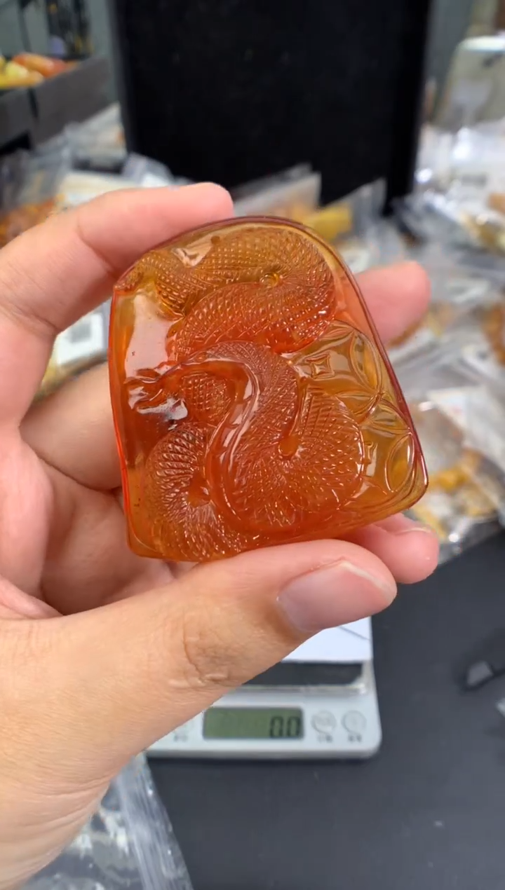 蜜蜡未镶嵌珠宝奇石1