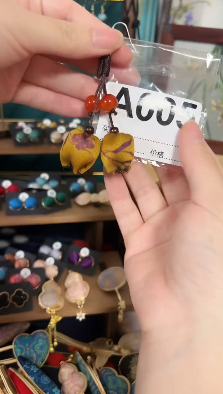 【闪购商品】【孤品年初五发】A005郁金香耳环一对