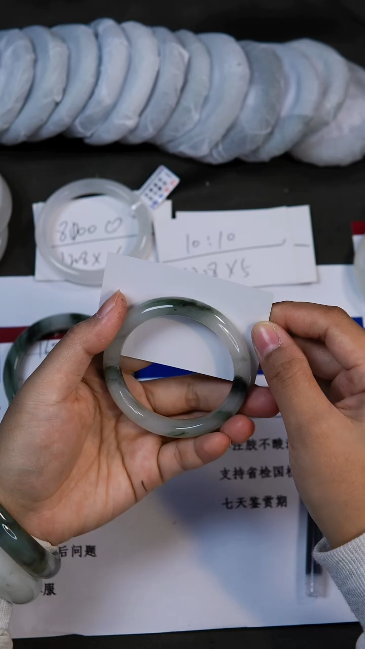 未镶嵌手镯石英质玉170-54/55