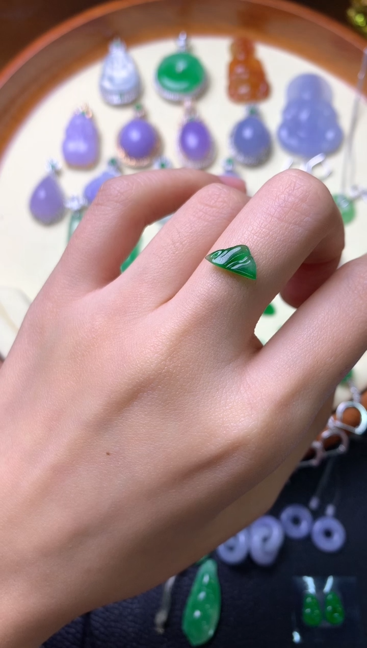 【闪购商品】定制翡翠未镶嵌裸石（镶嵌定制）