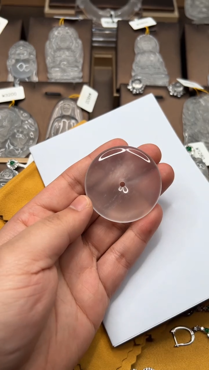 【闪购商品】石英质玉吊坠未镶嵌平安扣