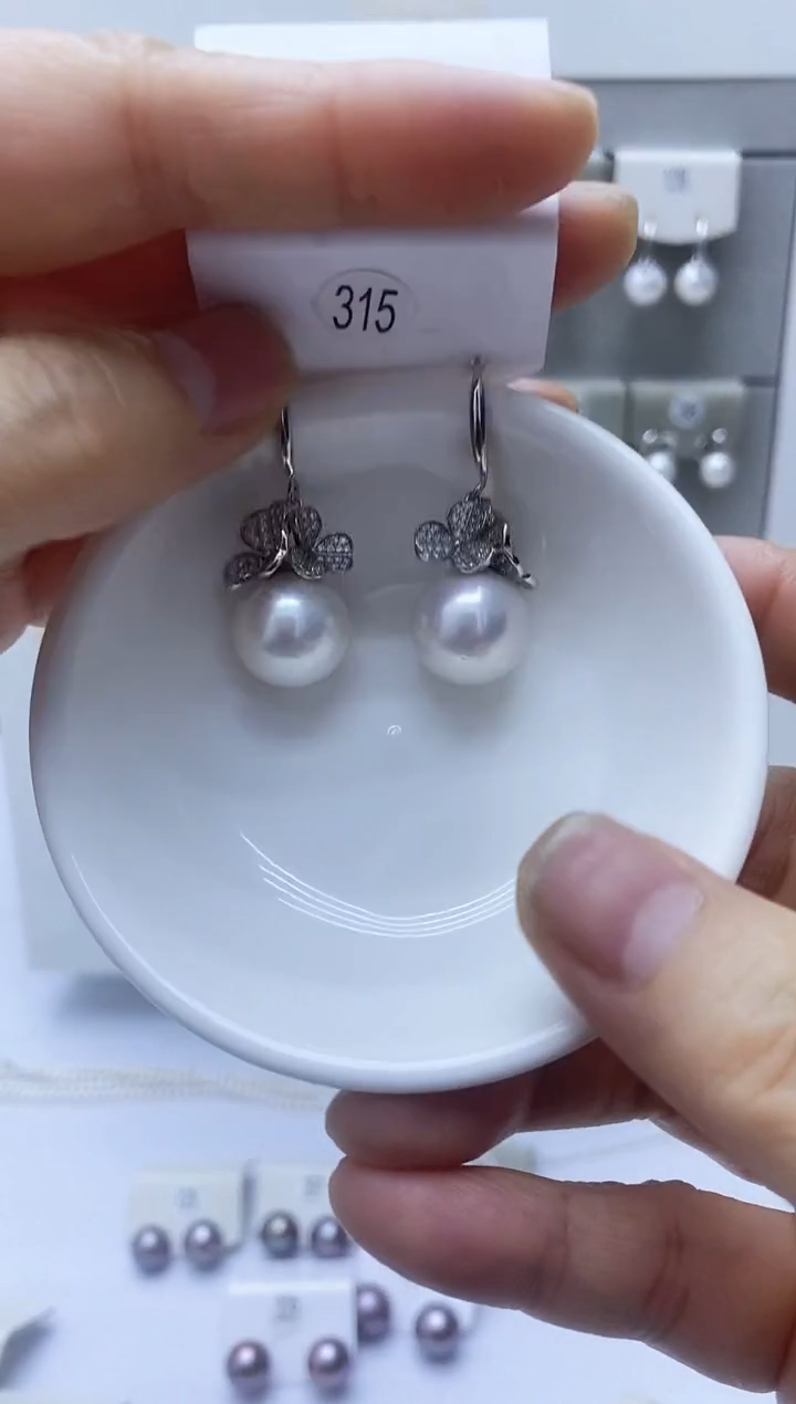 【闪购商品】淡水珍珠耳饰银S925镶嵌315