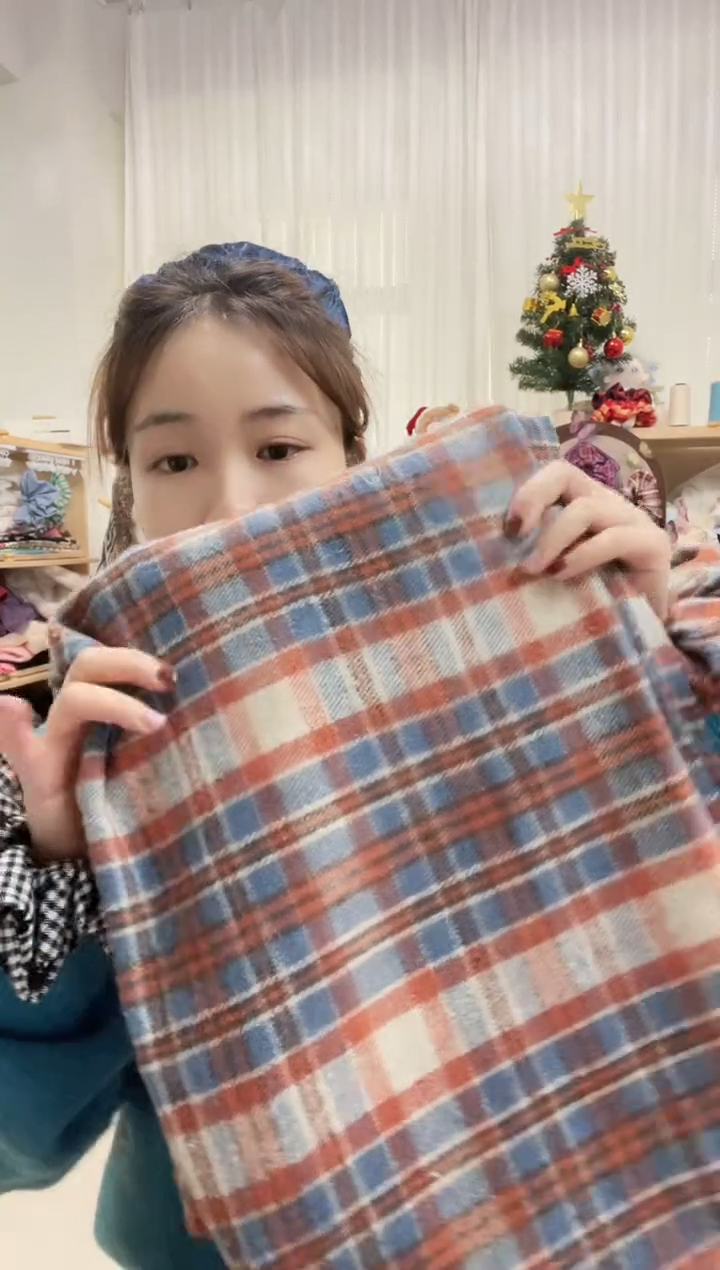 化纤红蓝格单面呢 1米 最后 8米