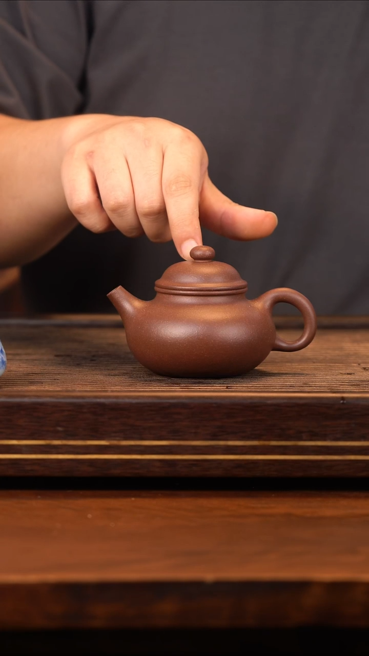 茶壶紫砂底槽青半掀口容天