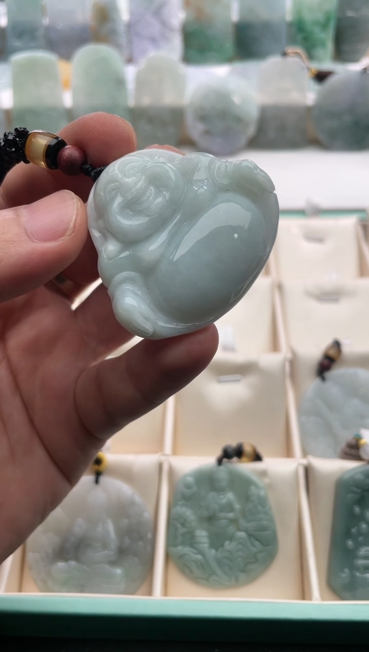 【闪购商品】翡翠颈饰未镶嵌..../3/3/ 136