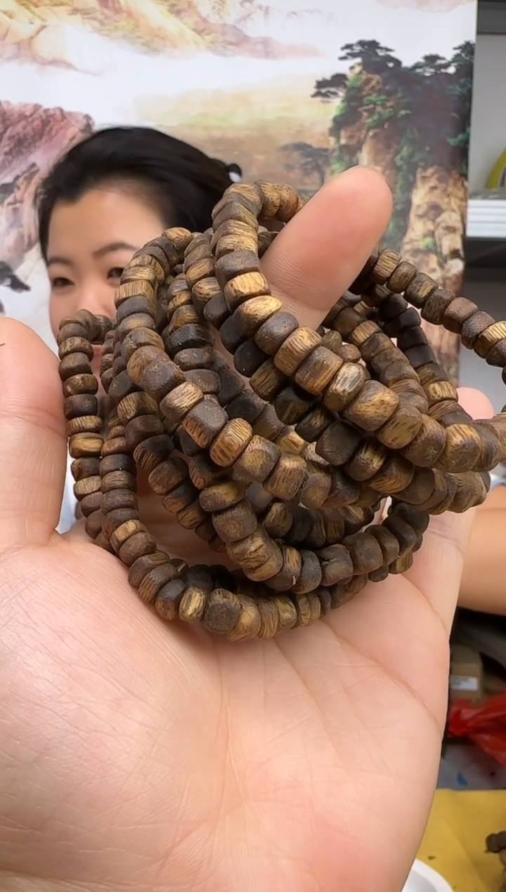 沉香沉香碎屑+虫漏白奇沉香不规整卡6/7宠粉多样性发一