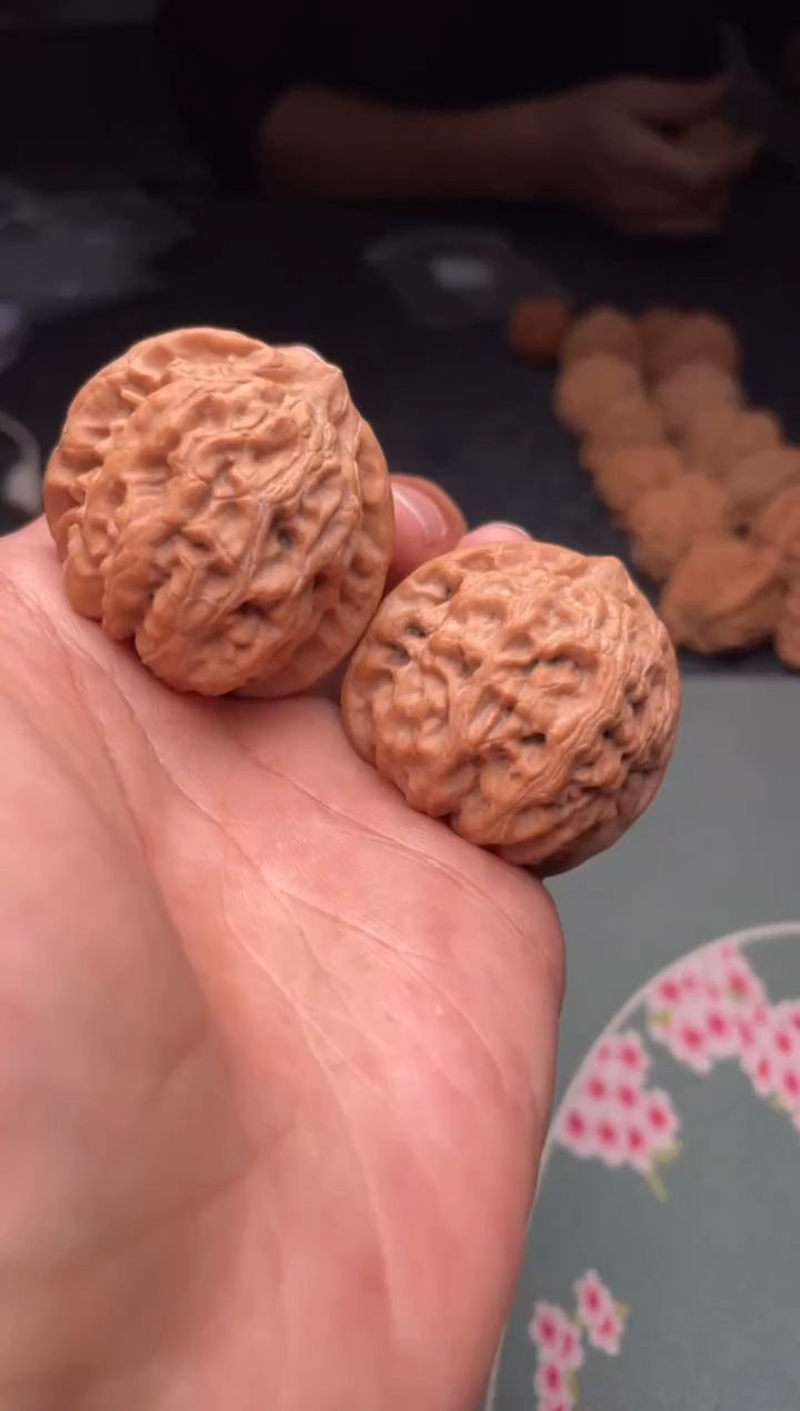 把件文玩核桃a227  龙脉  39尺