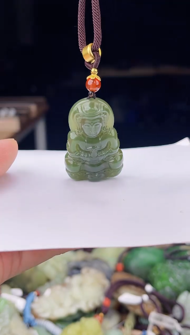 颈饰未镶嵌和田玉1