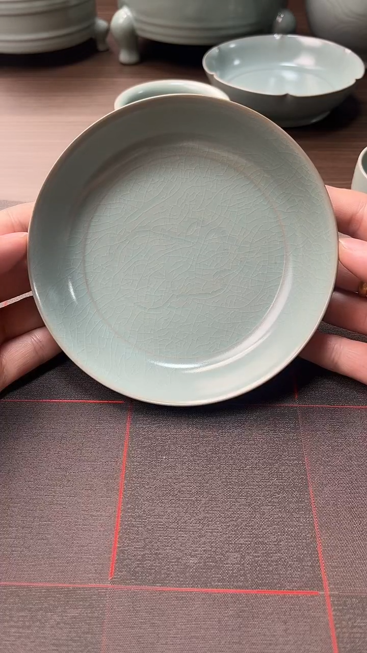 盘《陈二欢  仿古釉鼠纹洗》