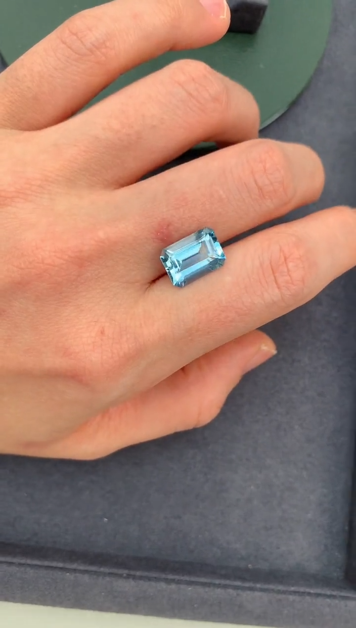 【闪购商品】海蓝宝石裸石未镶嵌4.4ct海蓝宝