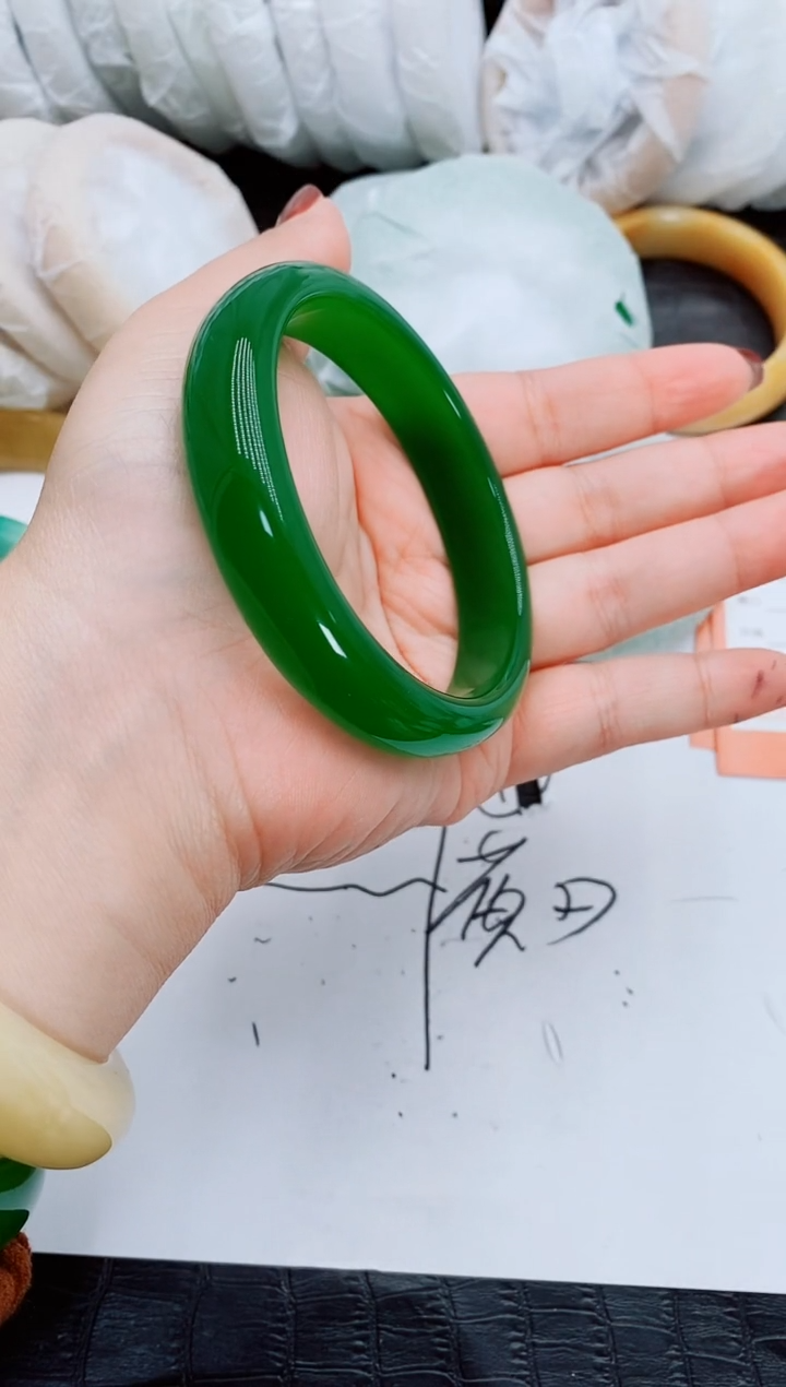 【闪购商品】石英质玉手镯合金Q235-62-63