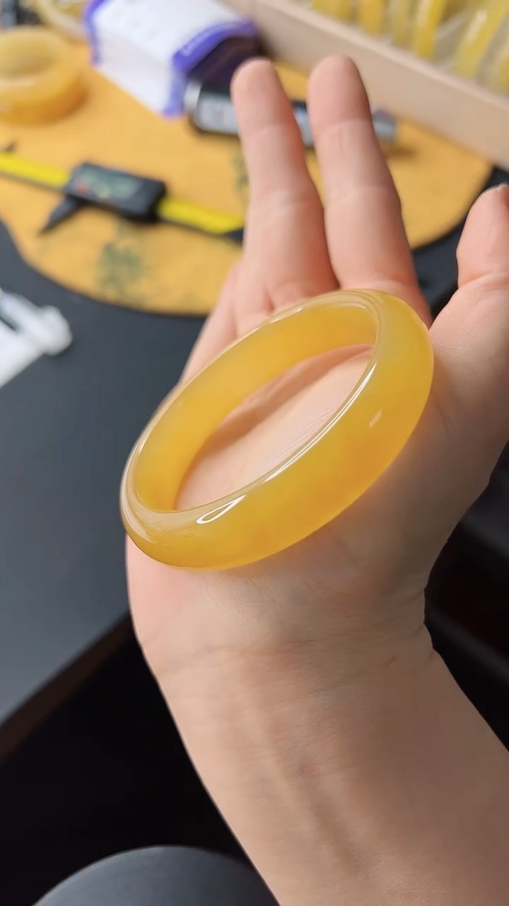 【闪购商品】石英质玉手镯未镶嵌438-56