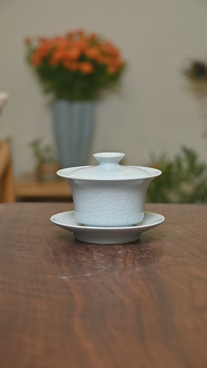 其他月白釉朱家汝窑款马蹄盖碗100毫升一级