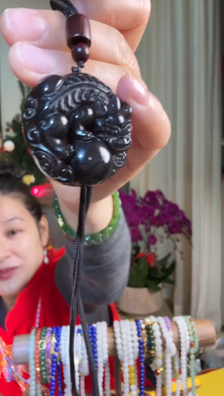 未镶嵌黑曜岩颈饰黑曜石祥瑞兽