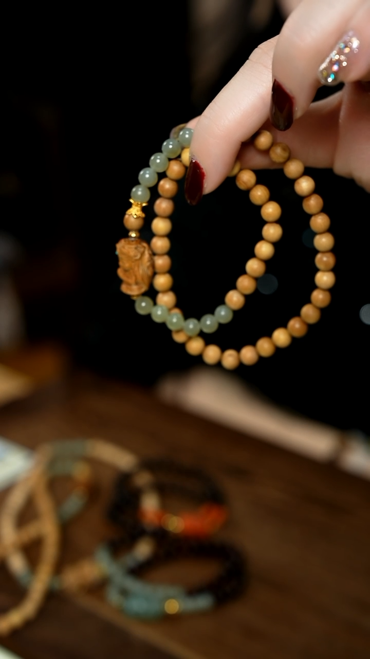 【闪购商品】檀香木无事牌扎基女神