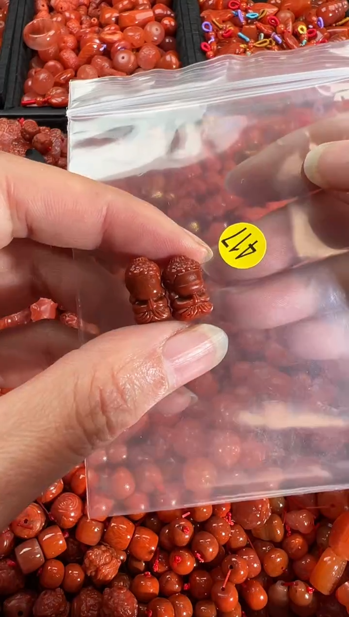 【闪购商品】南红玛瑙颈饰未镶嵌1