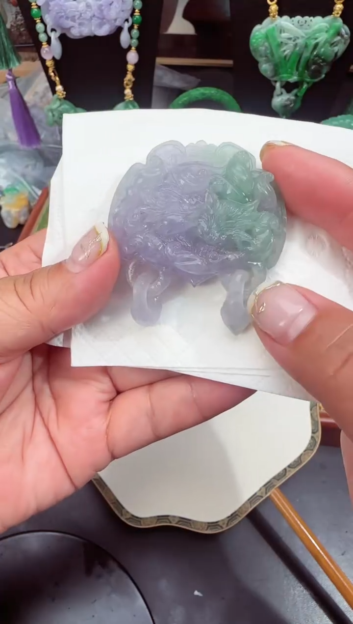 定制翡翠未镶嵌拍照