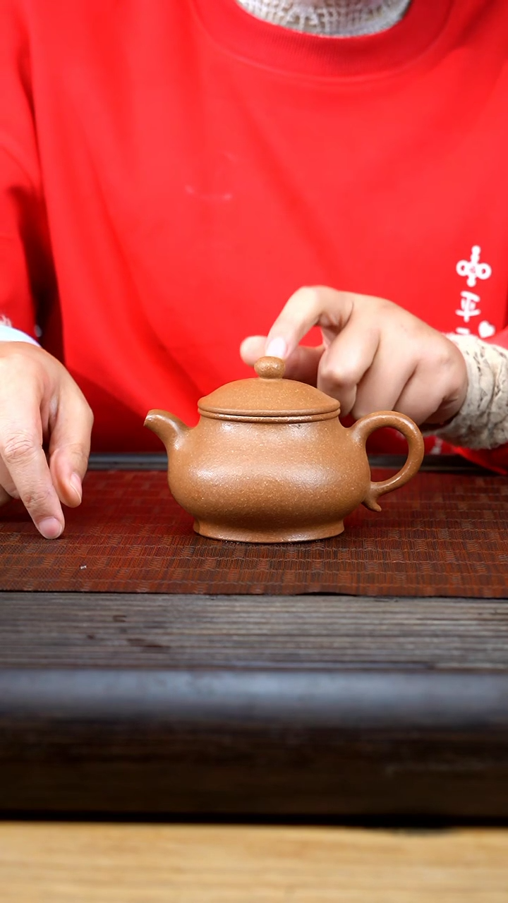 【闪购商品】紫砂茶壶黄降坡粗砂潘壶微瑕不退不换