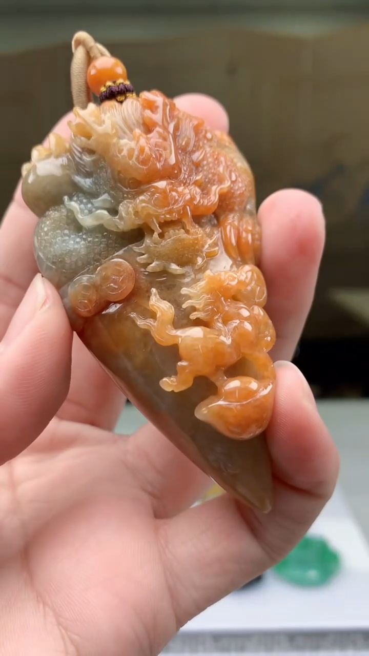 【闪购商品】定制翡翠未镶嵌4812bb-毛货挂件45