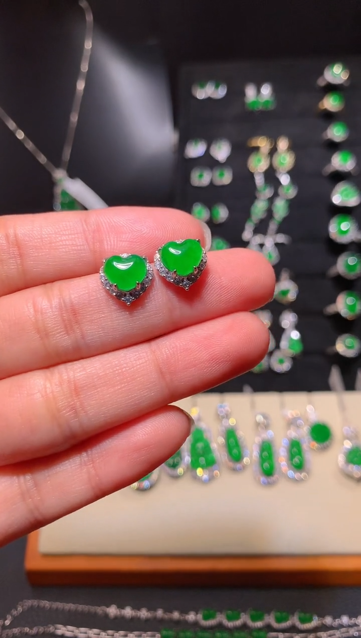 【闪购商品】翡翠耳饰银S925镶嵌耳钉