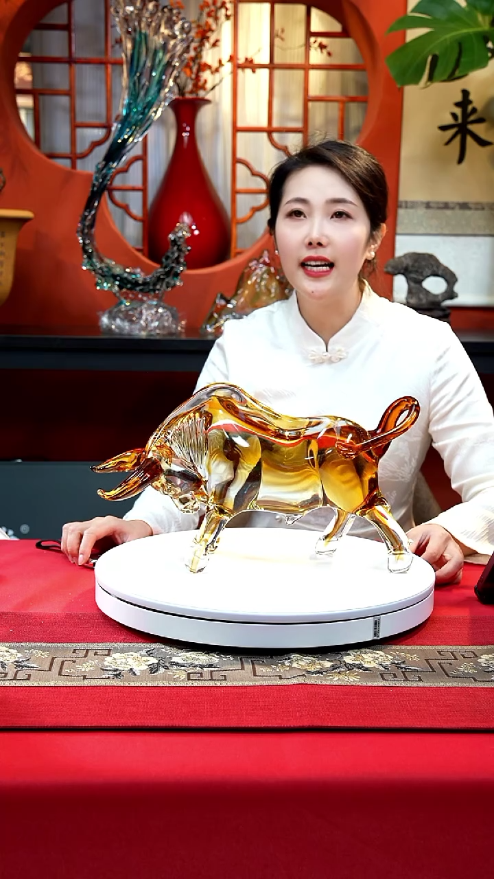 手工艺品琉璃金牛