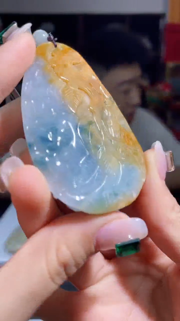 【闪购商品】翡翠吊坠(不含链)未镶嵌E67